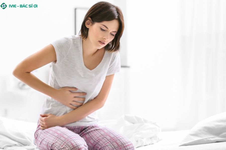 Triệu chứng rối loạn tiêu hóa ở người lớn: đầy hơi, buồn nôn, đau bụng, ợ nóng và rối loạn đại tiện