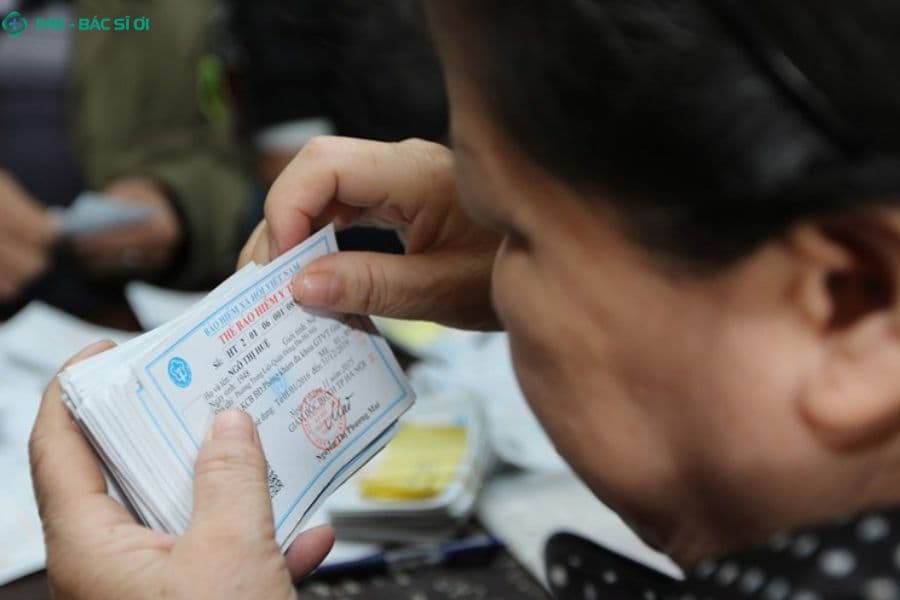 BHYT chi trả một phần, người bệnh vẫn phải gánh khoảng trống chi phí 40-50% ngoài danh mục