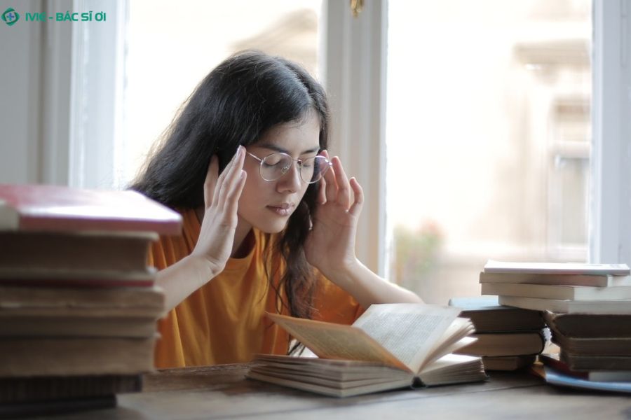 Khó tập trung, hay quên là dấu hiệu trầm cảm dễ bị bỏ qua