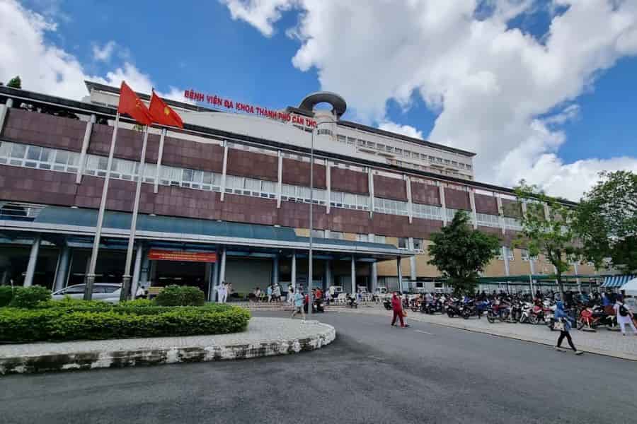 Toàn cảnh kiến trúc hiện đại của Bệnh viện Đa khoa Thành phố Cần Thơ tại trung tâm Quận Ninh Kiều