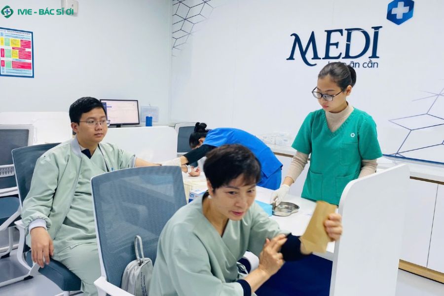 Không gian khám hiện đại và đa chuyên khoa tại MEDIPLUS Nam Định