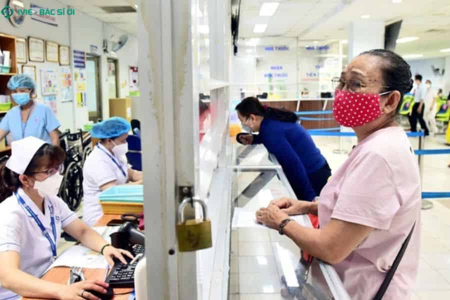 Phần đồng chi trả, thuốc ngoài danh mục và phòng dịch vụ là những khoản người bệnh thường phải tự thanh toán