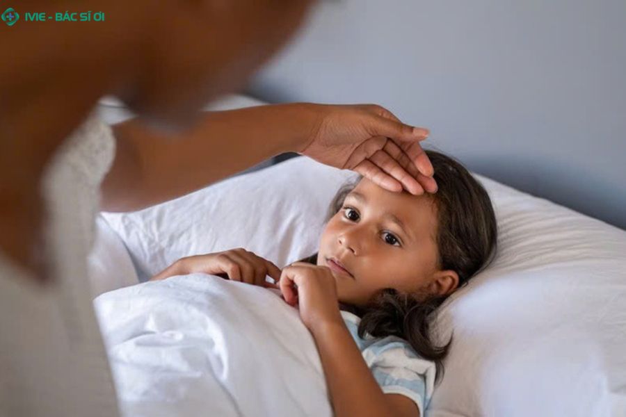 Trẻ bị cúm A có thể gặp biến chứng nguy hiểm nếu không được điều trị đúng cách