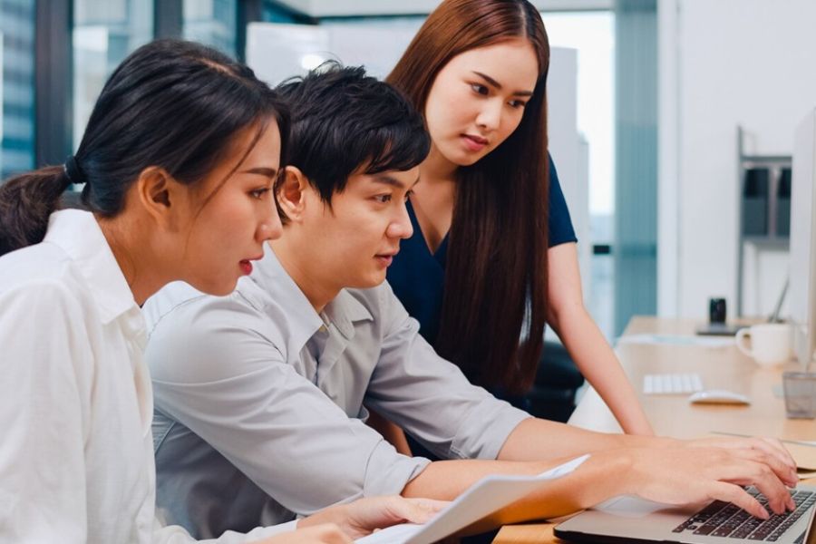 Sơ đồ bút toán hạch toán chi tiết chi phí mua bảo hiểm sức khỏe cho người lao động trong doanh nghiệp