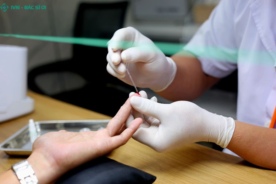 Chủ động xét nghiệm HIV là cách tốt nhất để bảo vệ sức khỏe và hạnh phúc bền vững