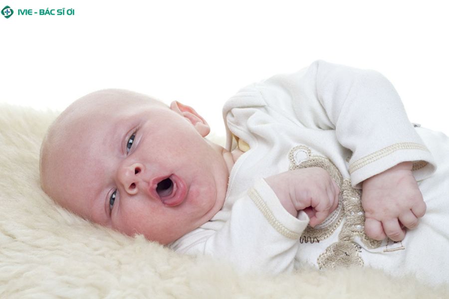 Dấu hiệu cần đưa bé đi khám/cấp cứu