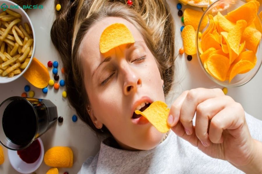 Thói quen sinh hoạt không lành mạnh làm tăng khả năng đột quỵ ở giới trẻ