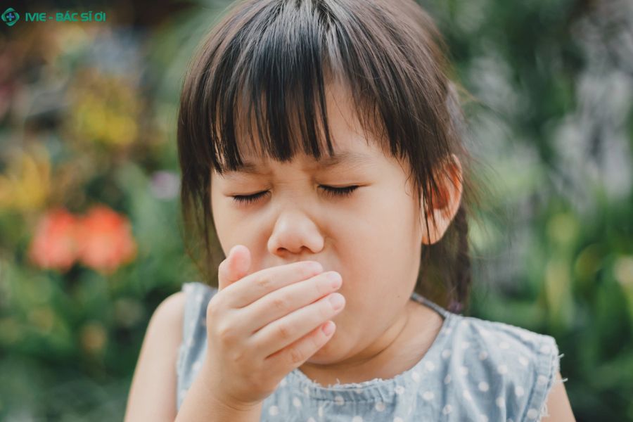 Cơn ho rũ rượi, thở rít như tiếng gà gáy