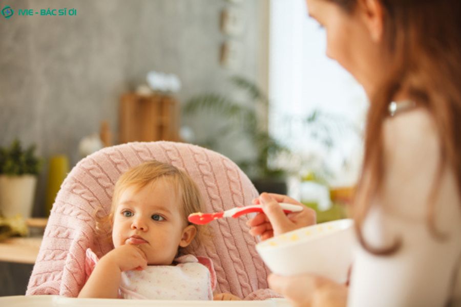 Biếng ăn sinh lý ở bé 7 tháng kéo dài bao lâu?