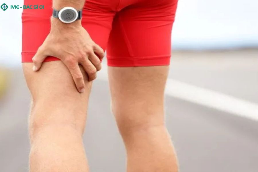 Chấn thương căng cơ háng khi vận động quá mức