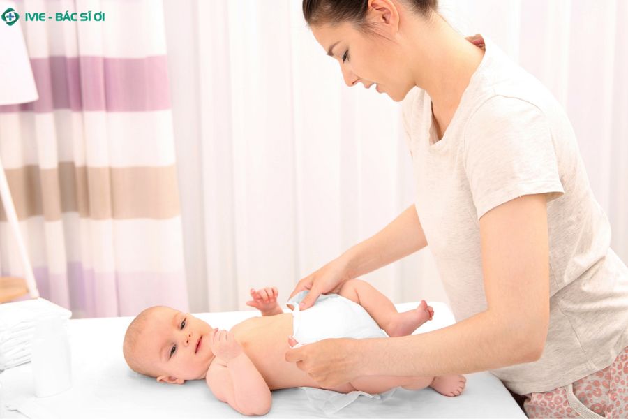 Nguyên nhân khiến trẻ 5 tháng đi ngoài phân xanh rêu