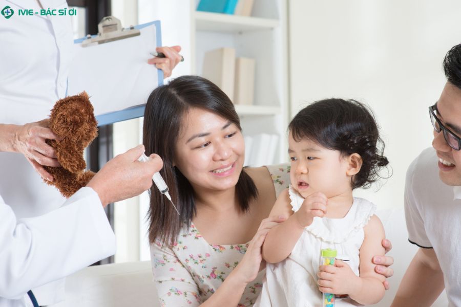 Những lưu ý trước khi tiêm vắc xin viêm não mô cầu BC