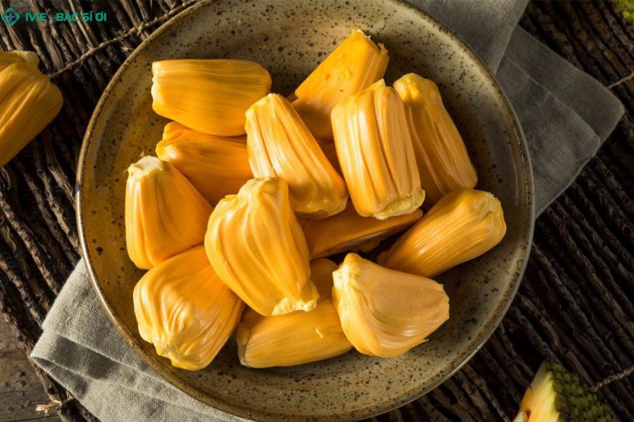 Lưu ý khi mẹ sau sinh ăn mít chín