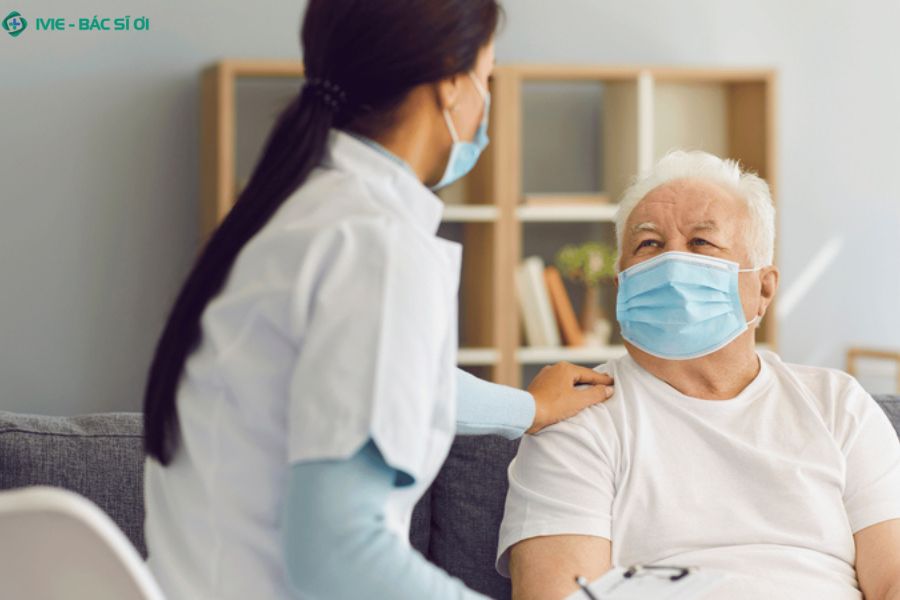 Chủ động đi khám và cách ly sớm khi có dấu hiệu nghi ngờ cúm A