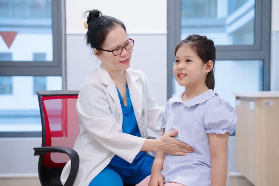 Bệnh viện Đa khoa Hồng Ngọc - Phúc Trường Minh mang đến không gian khám chữa bệnh sang trọng, hiện đại tại đường Châu Văn Liêm