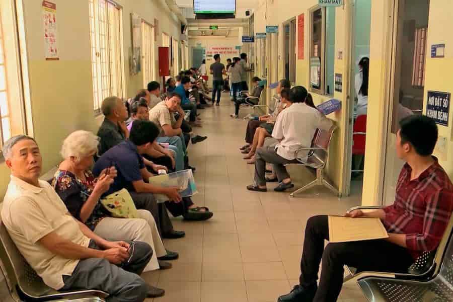 Bệnh viện 30-4 là bệnh viện công lập Hạng I trực thuộc Bộ Công an, tiếp nhận khám chữa bệnh đa khoa cho mọi đối tượng nhân dân