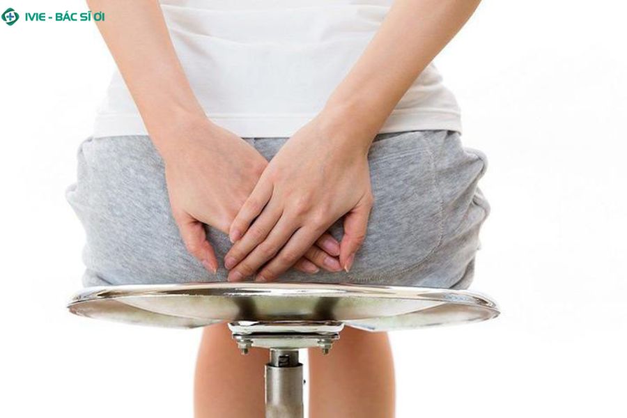 Niêm mạc hậu môn mỏng và nhạy cảm, dễ bị tổn thương và lây nhiễm vi khuẩn trong quá trình quan hệ