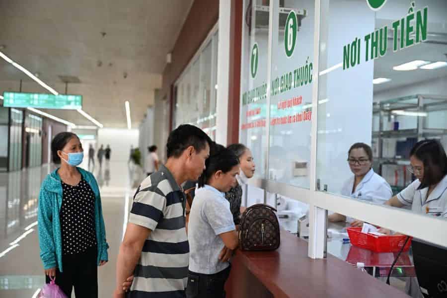 Sử dụng thẻ BHYT đúng tuyến giúp bệnh nhân giảm thiểu từ 50% - 70% áp lực tài chính khi thực hiện đốt điện tim