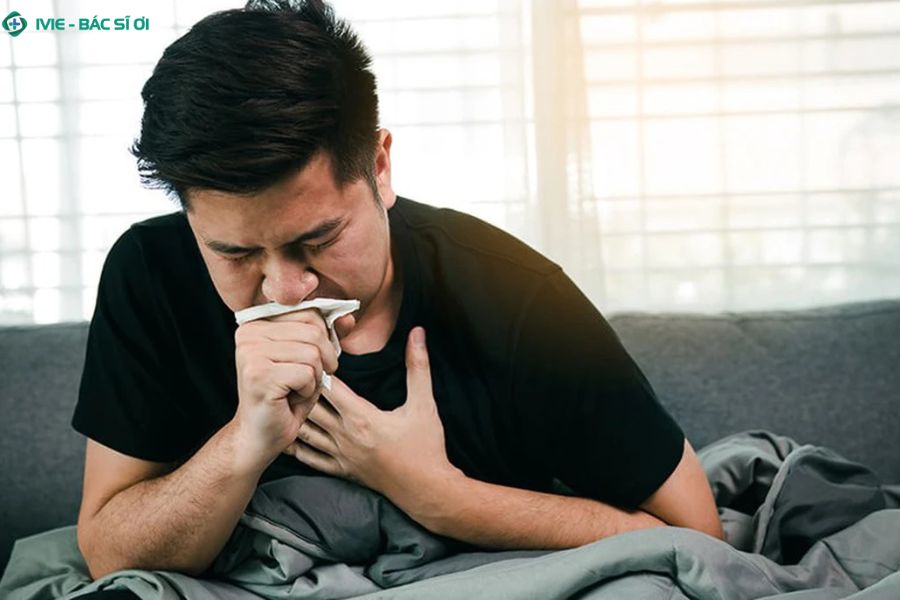 Dấu hiệu cảnh báo ho ra đờm có máu nguy hiểm cần đi khám ngay