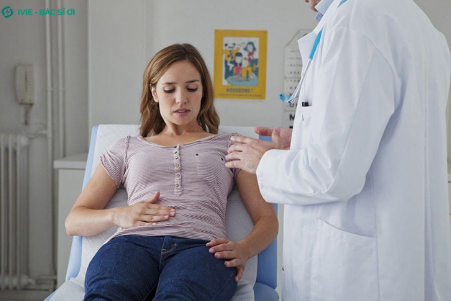 Cách xử lý khi sau sinh 1 tháng ra dịch có mùi hôi