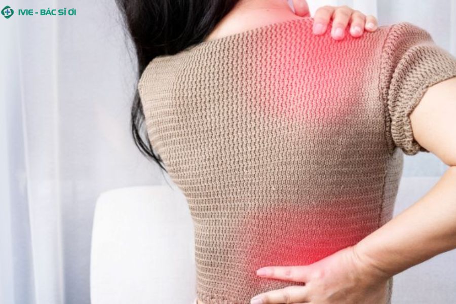 Nằm võng quá lâu dễ gây mỏi lưng, rối loạn tuần hoàn, đau cổ vai gáy và ảnh hưởng chất lượng giấc ngủ