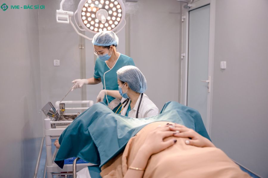 Khi nào các dấu hiệu phụ khoa bất thường cần đi khám sớm?