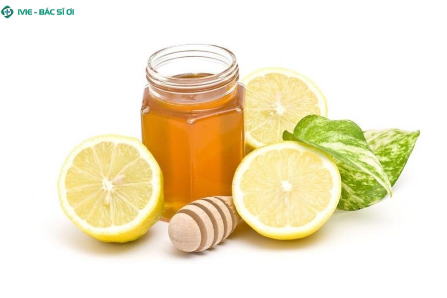 Mật ong và chanh công thức tự nhiên giúp làm dịu cổ họng, giảm ho