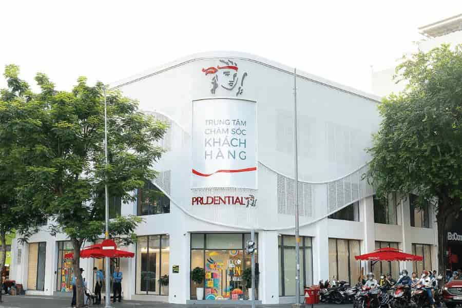 Prudential Việt Nam cung cấp nhiều thẻ chăm sóc sức khỏe gia tăng quyền lợi hỗ trợ nằm viện và phẫu thuật