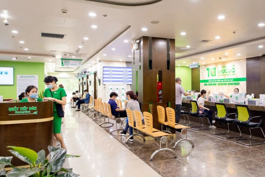 Khám và điều trị đau nửa đầu bên trái cho mẹ bầu tại Hệ thống Y tế Thu Cúc TCI 