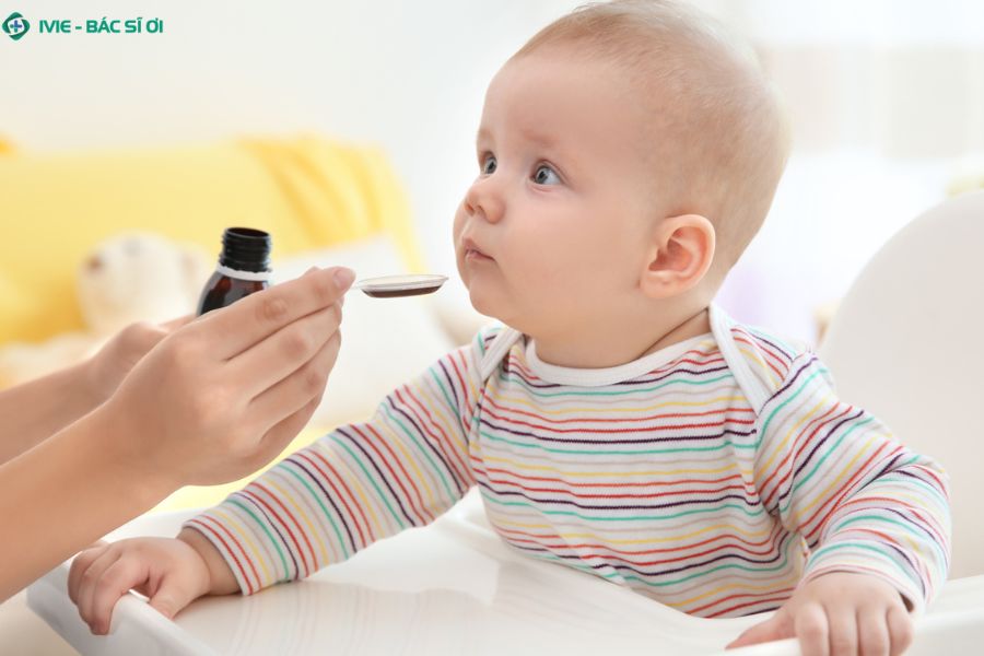 Hướng dẫn dùng giọt sắt an toàn cho bé 6 tháng