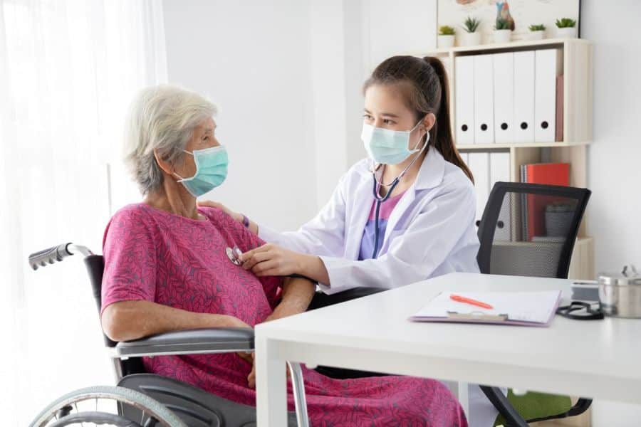 Hiểu đúng về nghiệp vụ bảo hiểm sức khỏe giúp bạn chủ động hơn trước các rủi ro y tế