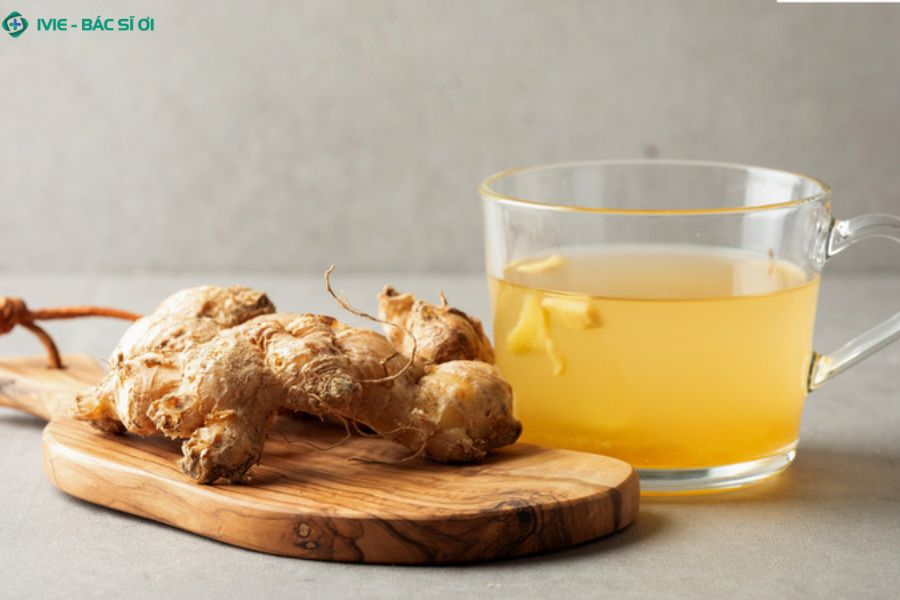 Trà gừng ấm giúp làm dịu cổ họng, giảm ho khan hiệu quả và an toàn cho mẹ bầu