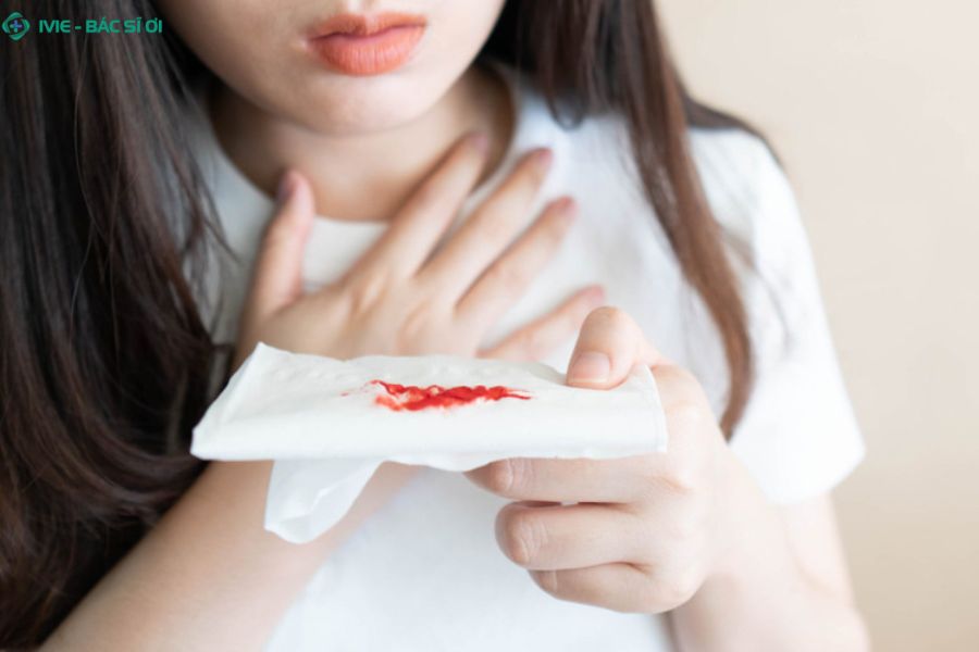 Phân biệt các dạng ho ra đờm có máu và nguyên nhân thường gặp