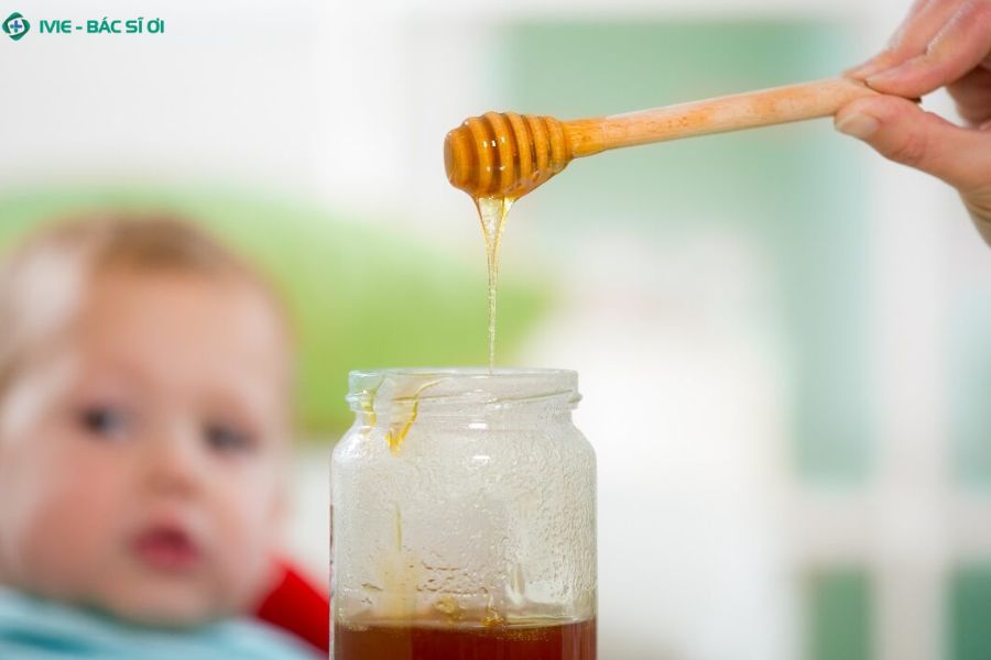 Thực phẩm không nên cho bé 7 tháng