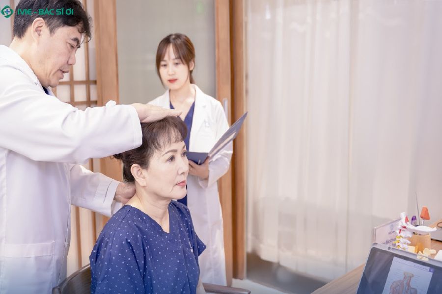 NSND Minh Hoà đã tin tưởng điều trị thoái hoá đốt cổ tại MSC Clinic