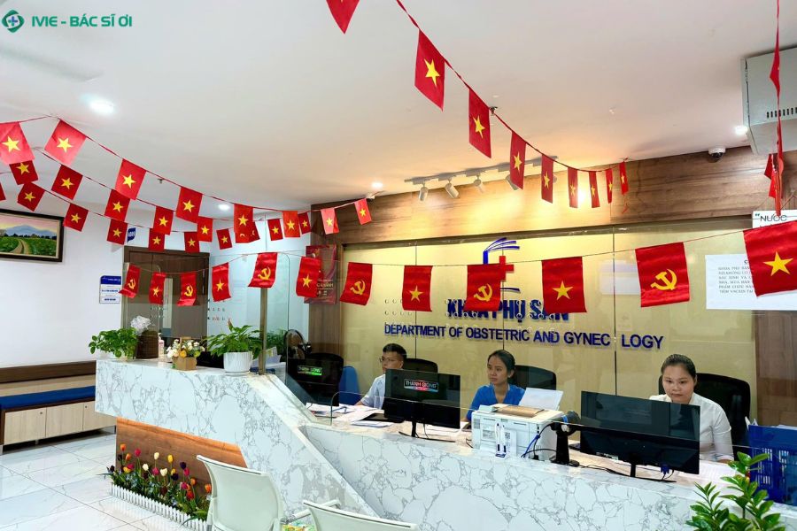Bảng giá dịch vụ khám bệnh công khai giúp người dân chủ động chuẩn bị tài chính trước khi đi khám