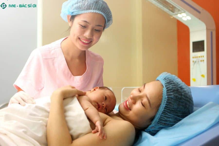 Mức hưởng BHYT khi sinh mổ sẽ khác nhau tùy thuộc vào việc sản phụ đi khám chữa bệnh đúng tuyến hay trái tuyến