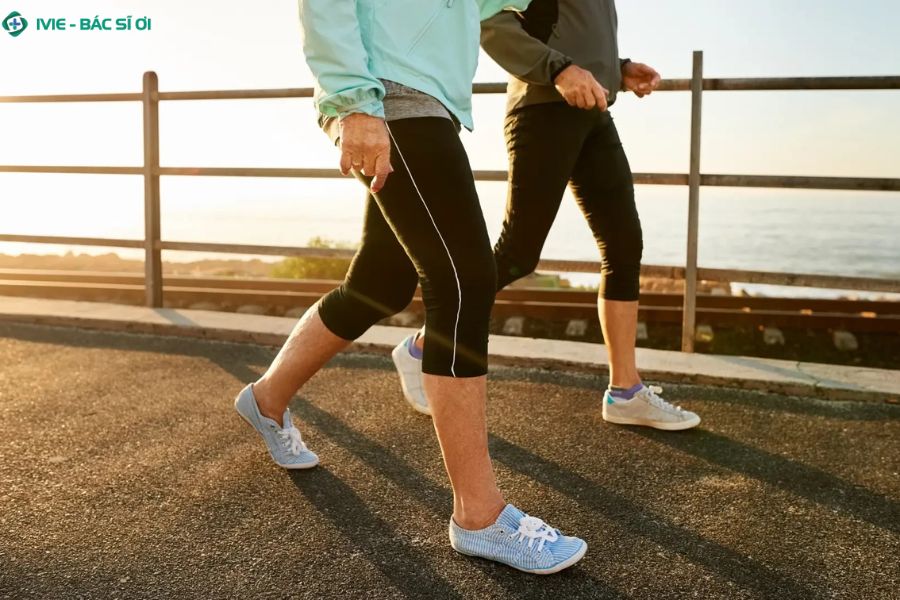 Mẹo giảm ho tức ngực có đờm ăn uống lành mạnh, tập luyện nhẹ nhàng