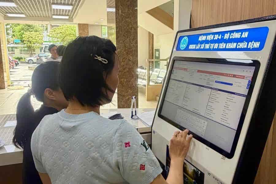 Bệnh viện 30-4 tọa lạc tại số 9 Sư Vạn Hạnh, Phường An Đông, Quận 5, TP.HCM