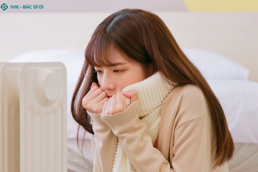 Giữ ấm cơ thể, ăn uống đầy đủ và tập luyện đều đặn những cách đơn giản giúp bạn giảm cảm giác lạnh