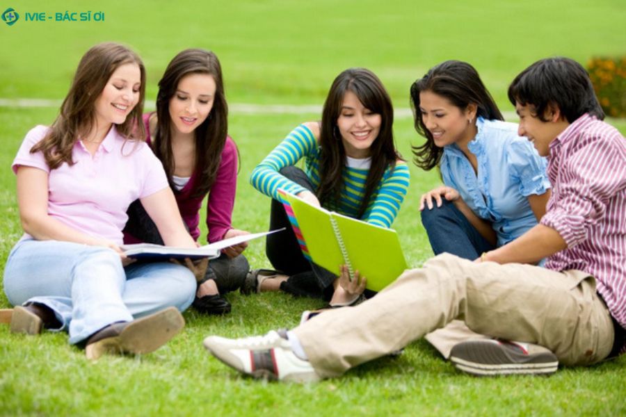 Hiểu rõ về sự thay đổi của cơ thể giúp học sinh THCS tự tin hơn và biết cách chăm sóc bản thân đúng cách
