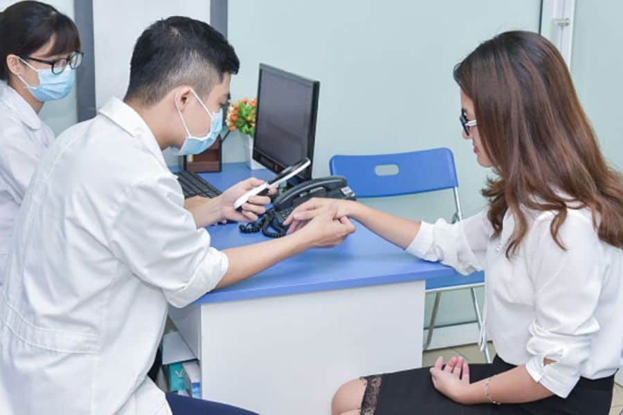 Khám bệnh riêng có thể được BHYT chi trả nếu đủ điều kiện