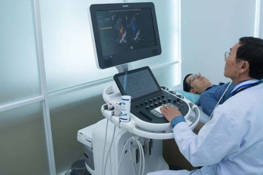 Hệ thống máy móc chẩn đoán hình ảnh hiện đại hỗ trợ tầm soát bệnh lý tim mạch chính xác