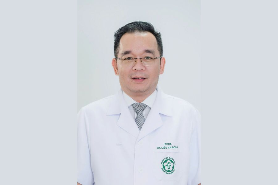 BSCKII. Trần Thái Sơn - Trưởng khoa Da liễu và Bỏng Bệnh viện Bạch Mai, chuyên gia tuyến đầu về điều trị bệnh lý da liễu