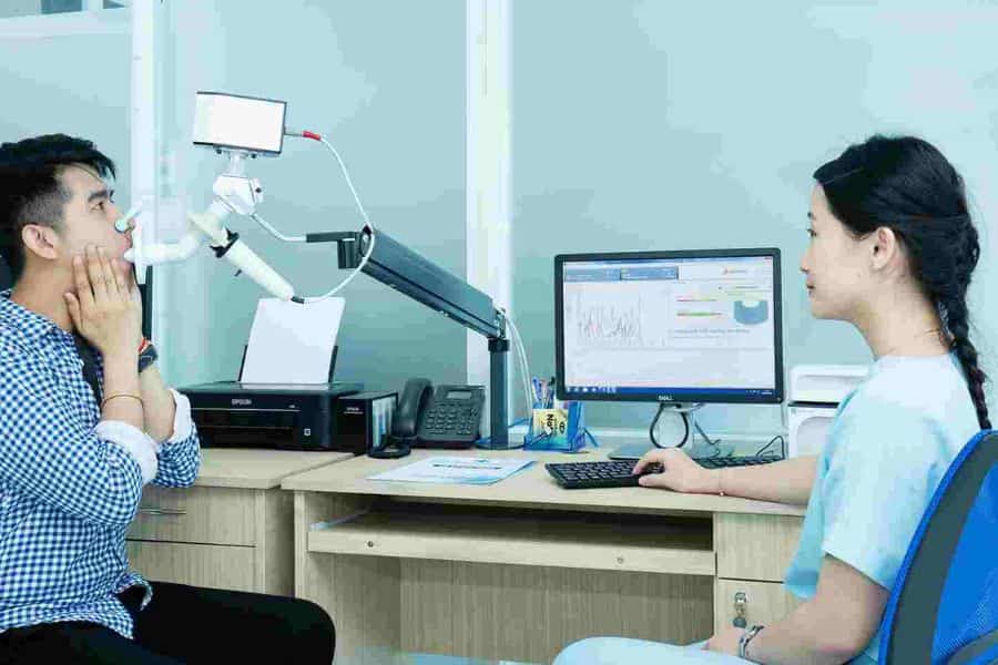 Đơn vị Hô hấp & Dị ứng Miễn dịch lâm sàng - Phòng khám Bệnh viện Đại học Y Dược 1 sở hữu không gian khám chữa bệnh chuẩn mực, hiện đại