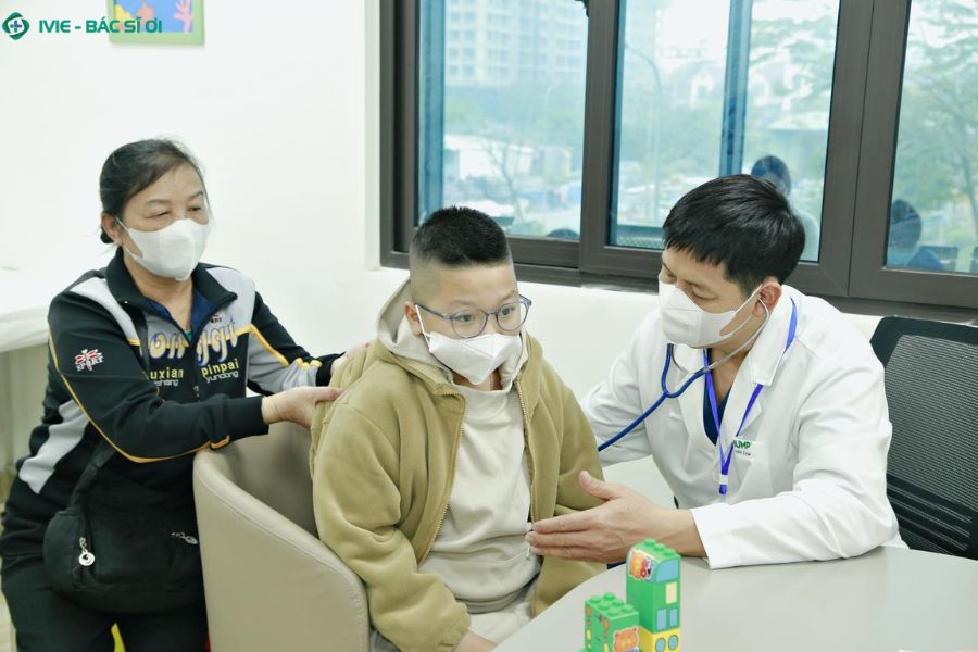 Khám Nhi tại Bệnh viện Đại học Y Dược cơ sở Linh Đàm