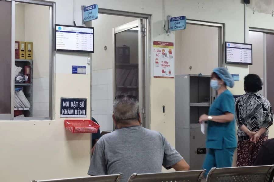 Khoảng trống BHYT phát sinh từ các khoản đồng chi trả, thuốc ngoài danh mục và dịch vụ kỹ thuật cao mà người bệnh phải tự chi trả