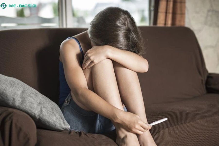 Mang thai sớm để lại nhiều hệ lụy nghiêm trọng về cả sức khỏe thể chất lẫn tâm lý cho trẻ