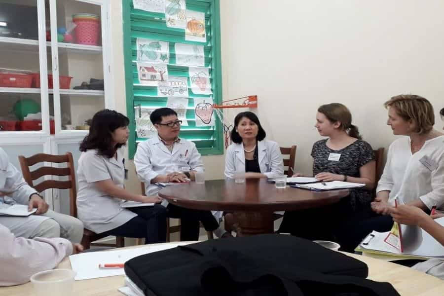 Khoa Y học cổ truyền Bệnh viện 30-4 ứng dụng nhiều kỹ thuật YHCT hiện đại trong điều trị