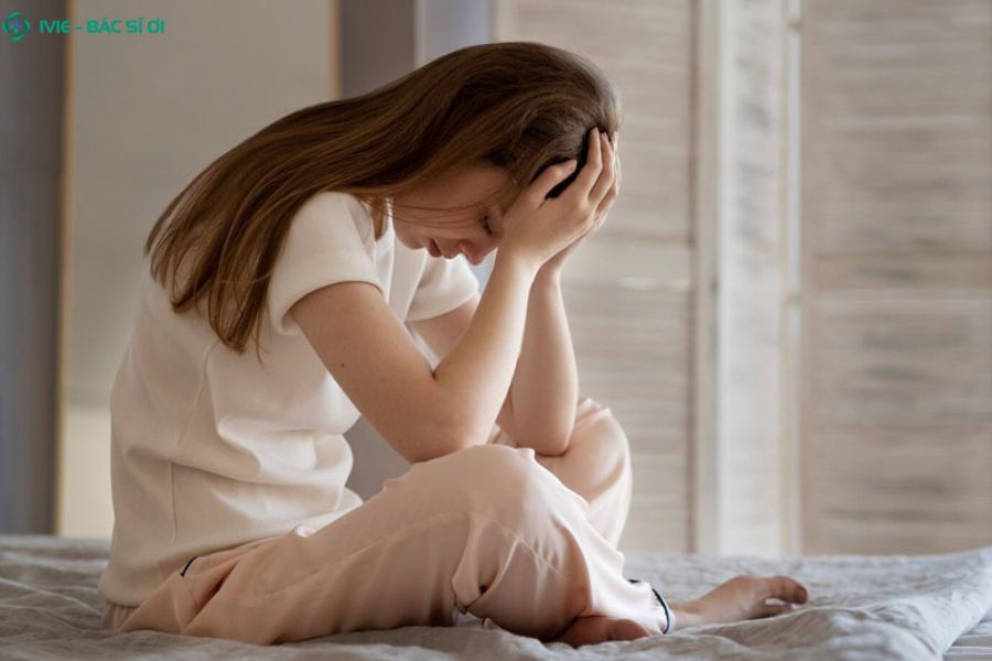 Người bị rối loạn lo âu thường cảm thấy tim đập nhanh, căng thẳng và khó thư giãn